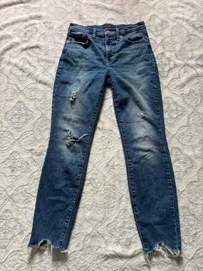 Lucky Brand Women's Dark Blue Distressed Skinny Jeans
